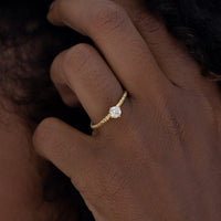 18k Twisted Diamond Solitaire Ring