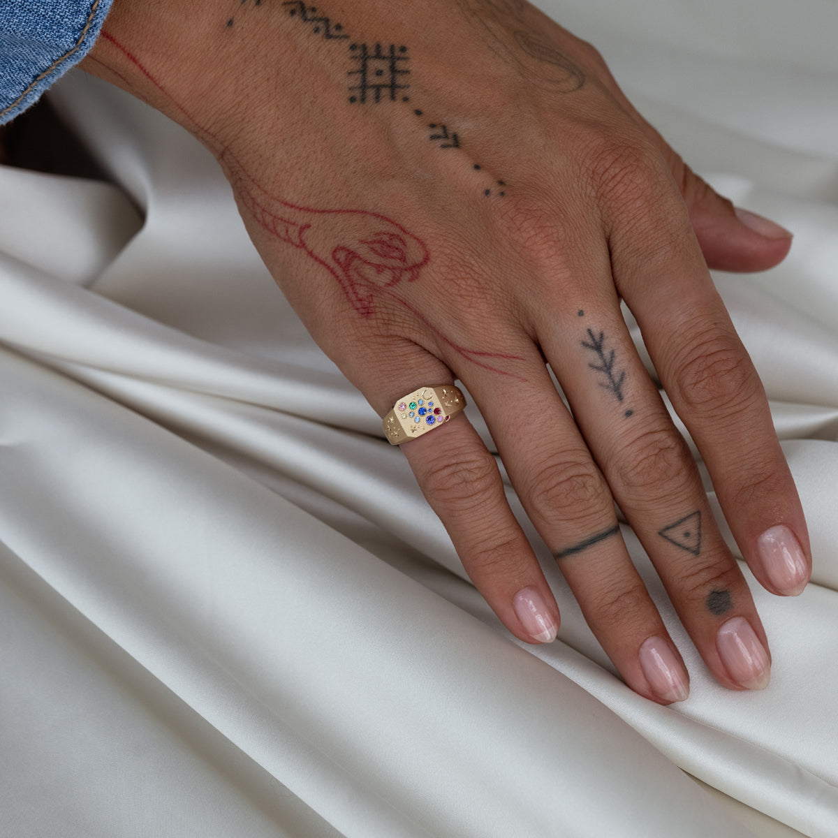 Pieces of Starr Rainbow Sapphire Ring in 14K Solid Gold | Audry Rose