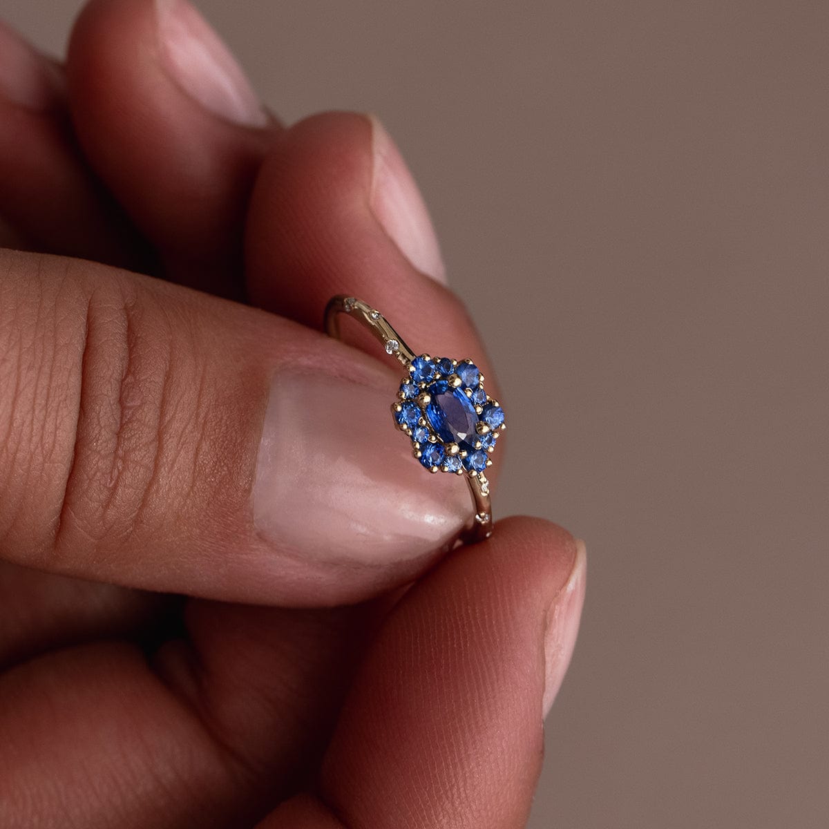 Starry Sakura Blue Sapphire Ring