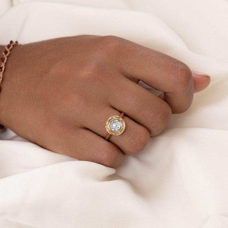 18k 2.01ct GIA Round I/SI1 Ethically Mined Spotlight Ring