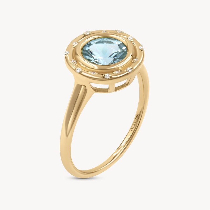 Aquamarine Oval Spotlight Ring