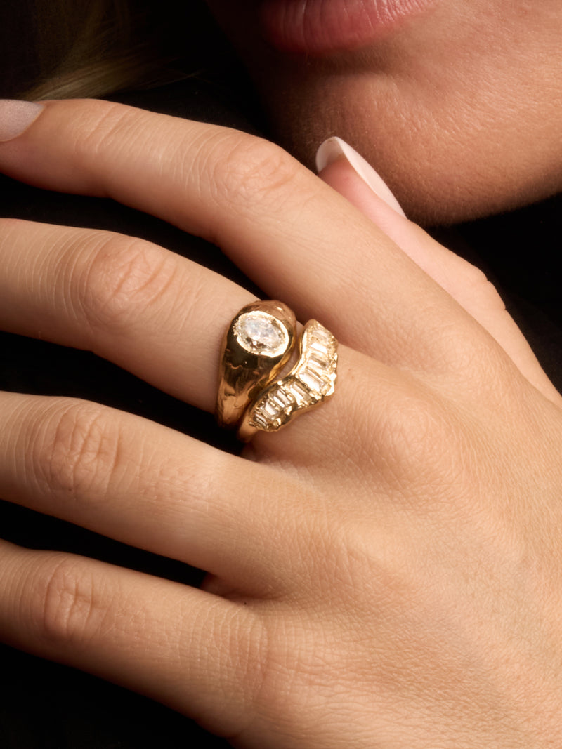 Armach White Diamond Signet Ring