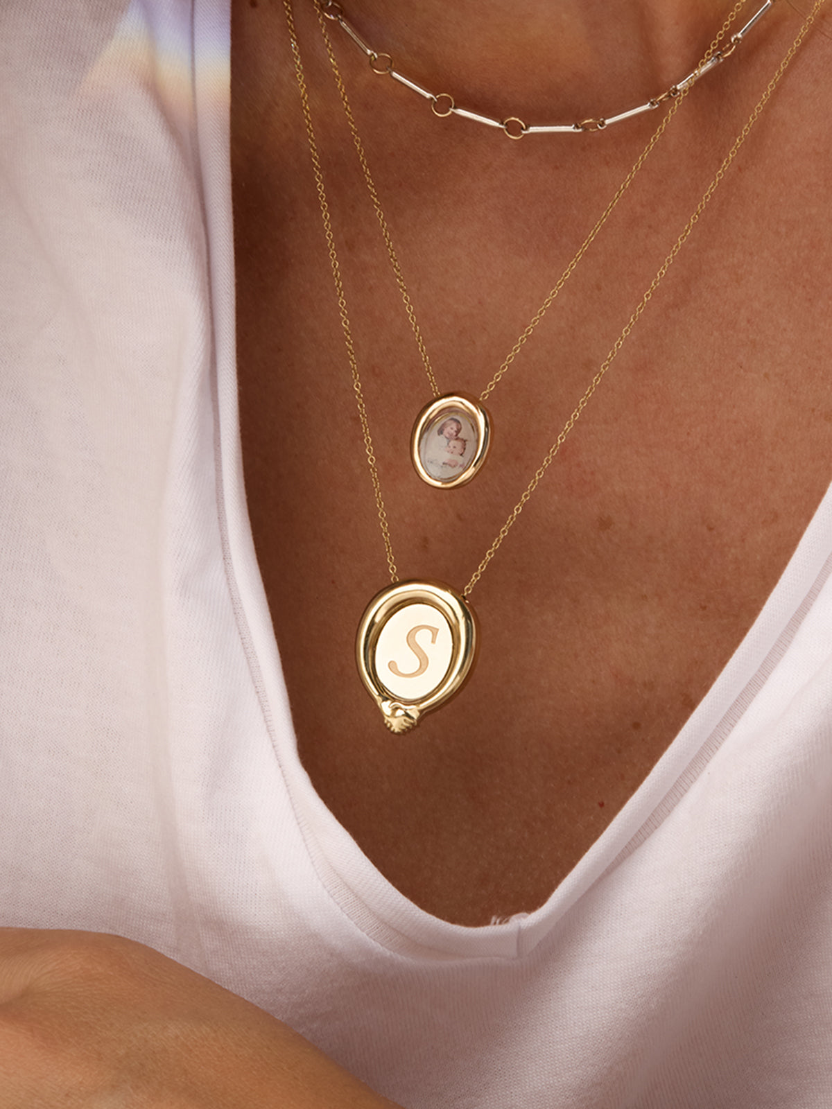 Hortense Jewelry Frame Necklace in 14K Solid Gold | Audry Rose