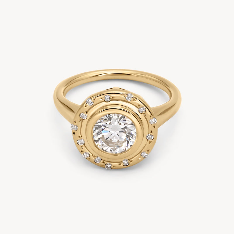 18k 1.01ct IGI Round F/VS1 Lab Grown Spotlight Ring