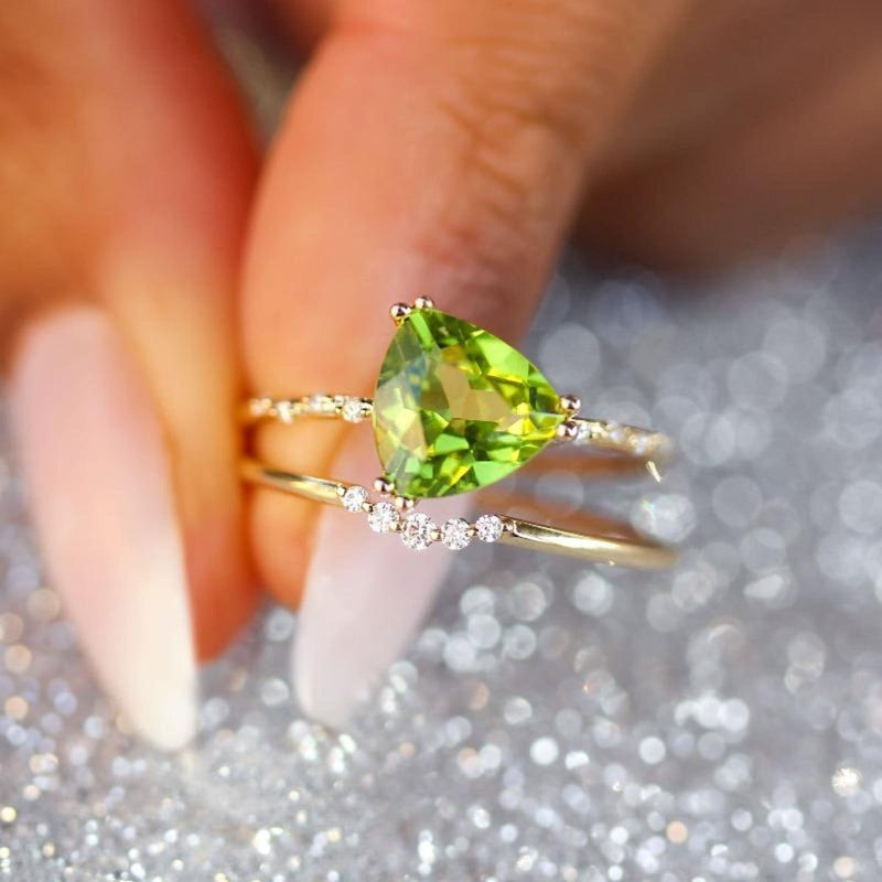 Starry Peridot Trillion Ring