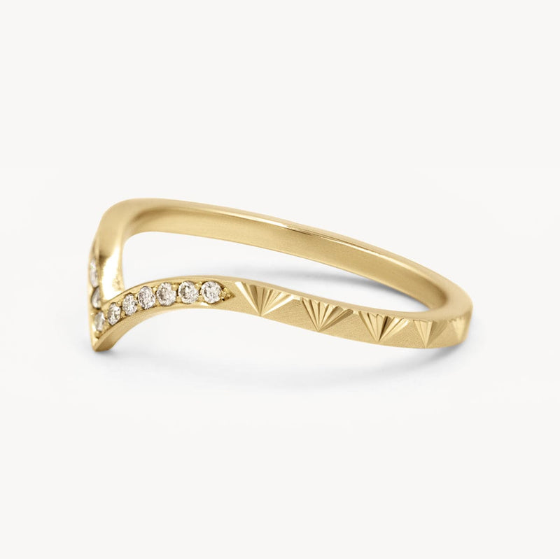 Peak Aurelia Champagne Diamond Band