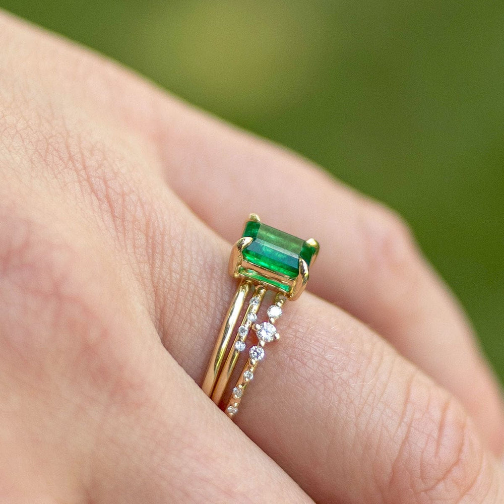 Large Starry Emerald Ring