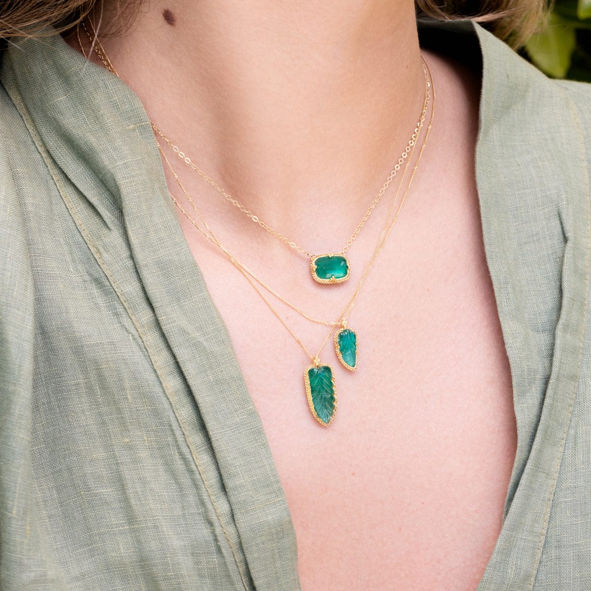 18k East West Oval Emerald Necklace