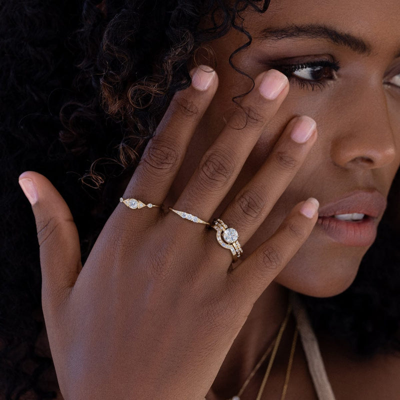 Starry Round Diamond Ring