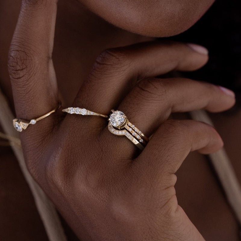 Starry Round Diamond Ring