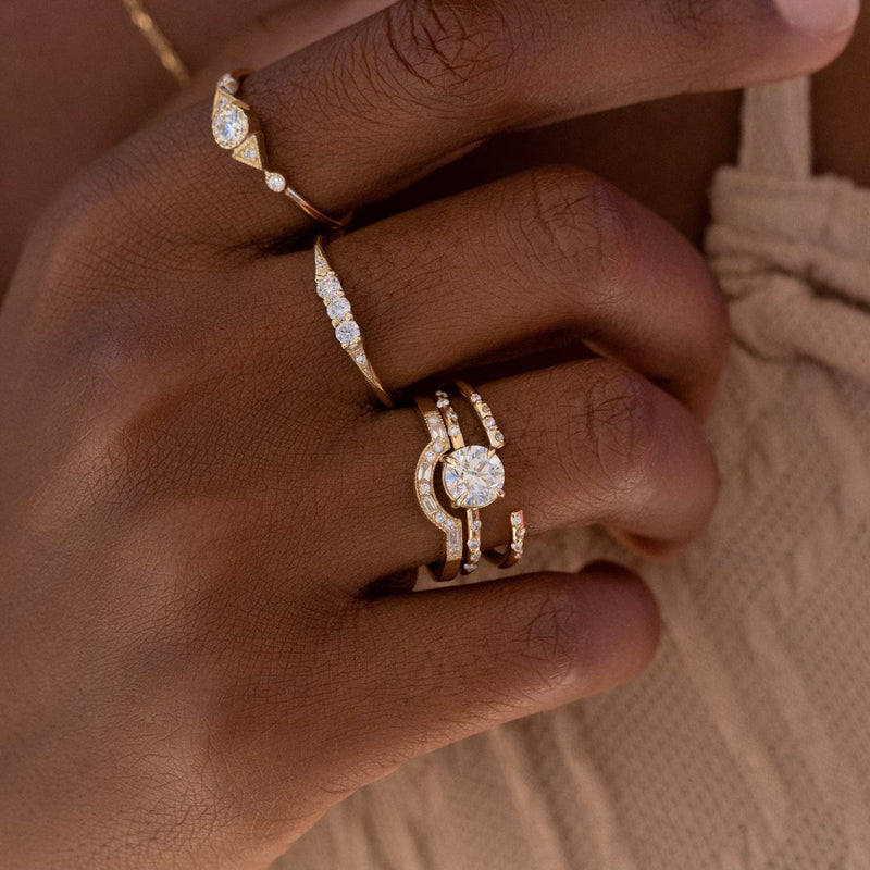 Starry Round Diamond Ring