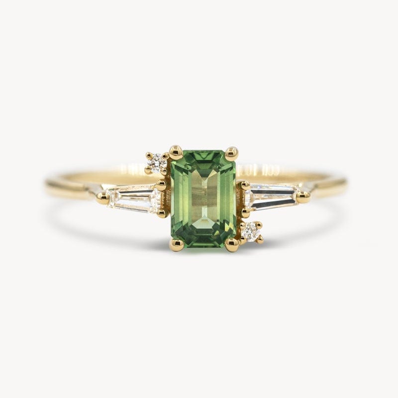 Emerald cut green diamond Outlet