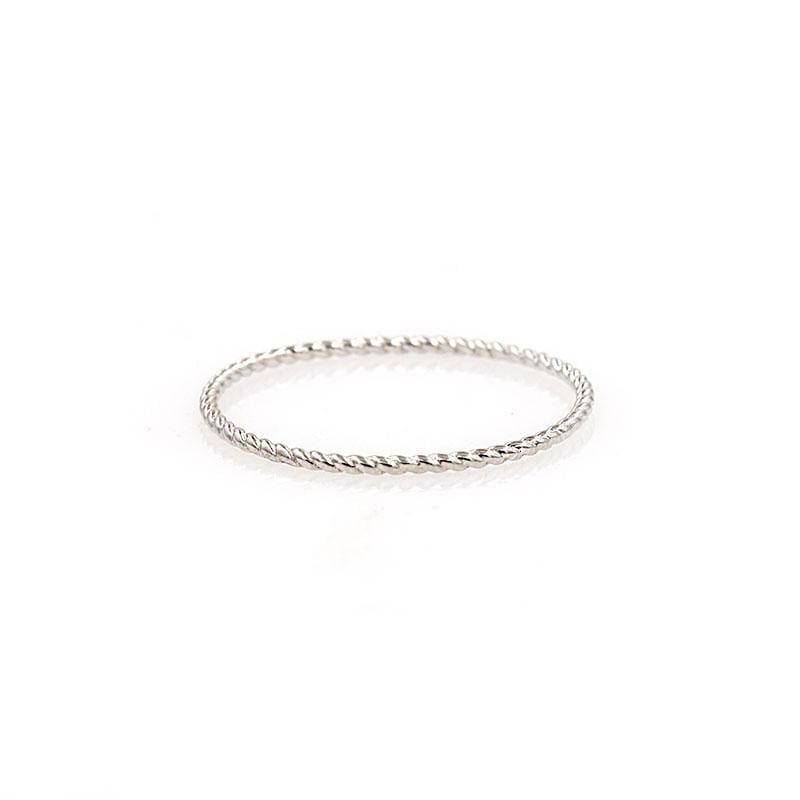 Dainty Twist Ring